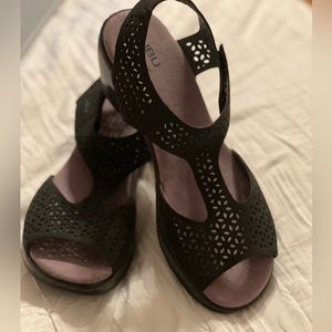 Woman’s platform sandal